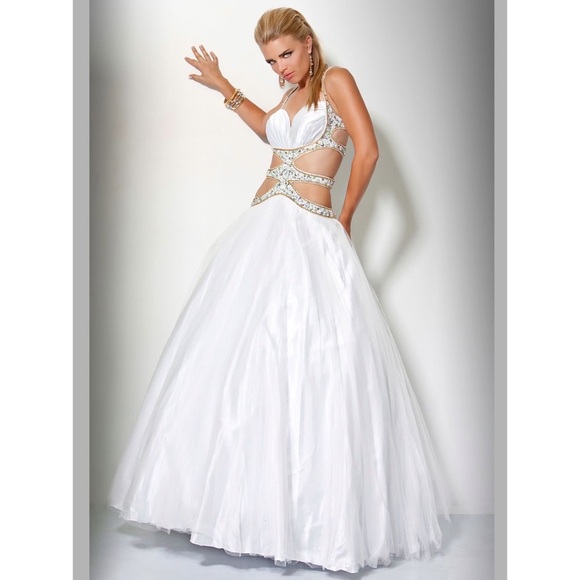 Jovani Sexy Tulle Ball Gown 17439 with Open Sides - Picture 1 of 2